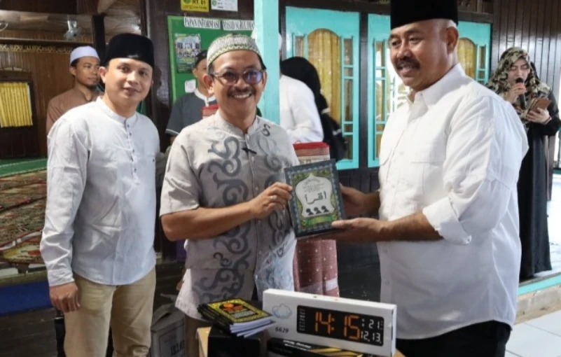 Bupati Kukar Serahkan Bantuan Ramadan dan Dorong Kepedulian Sosial di Perjiwa